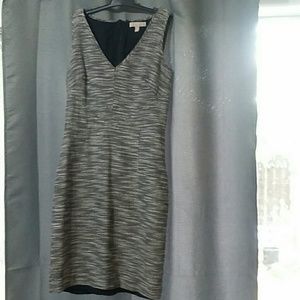 black and white v neck dress